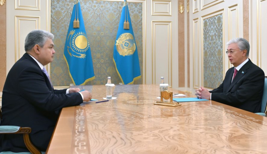 Глава государства принял вновь назначенного министра иностранных дел