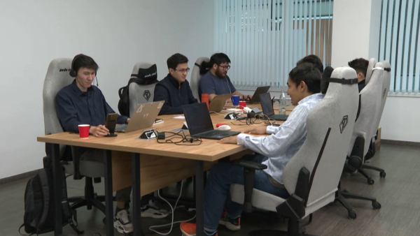 Цифрлық дербестік: Қазақстан цифрлық экожүйе үшін бірегей тілдік модель әзірлеп жатыр