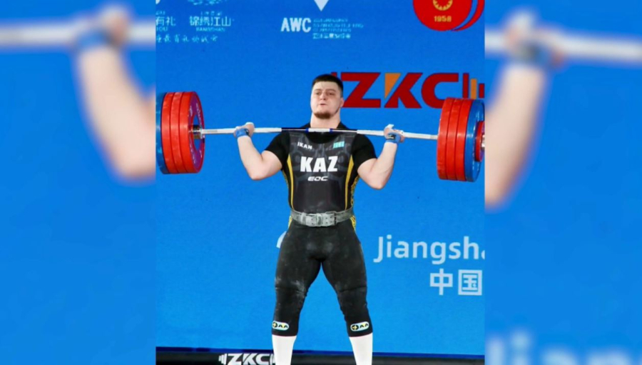Азия чемпионатында қазақстандық ауыр атлеттер екі медаль жеңіп алды