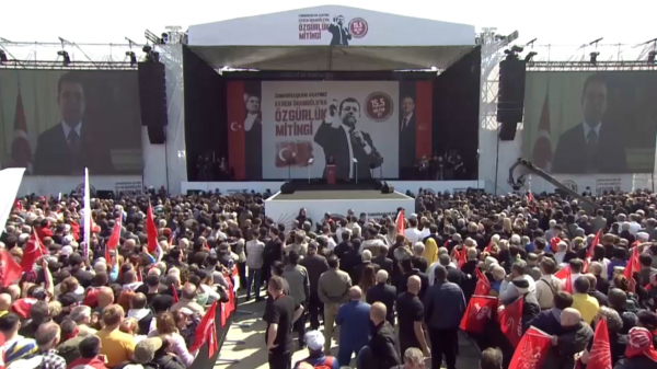 Ыстанбұлда жүздеген мың адам тағы шеруге шықты