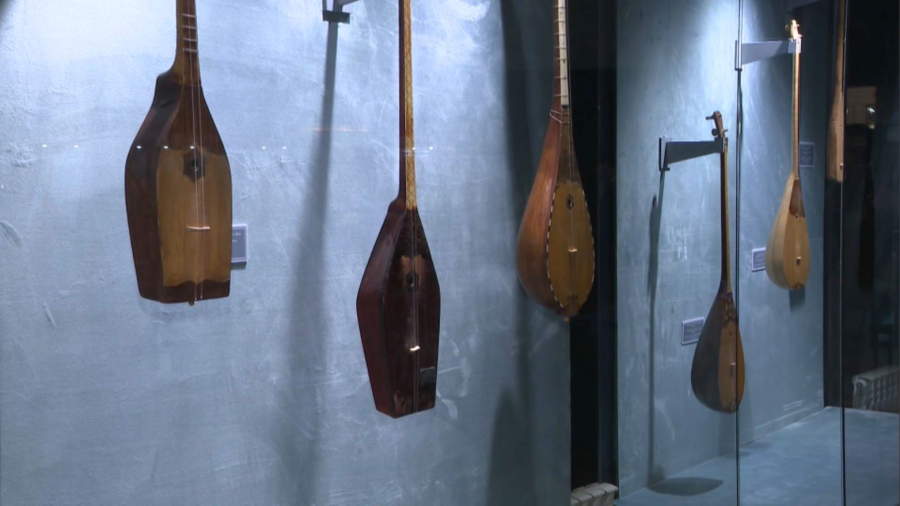 Алматыдағы Орталық музейде домбыра көрмесі ашылды