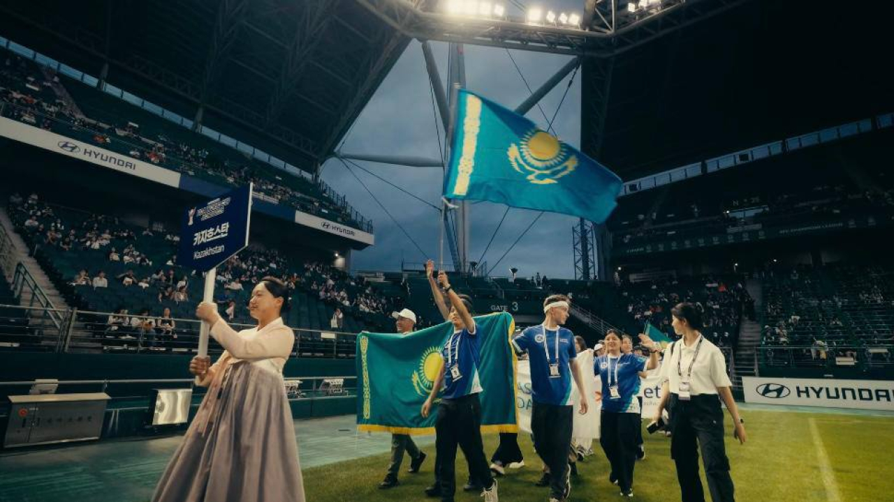 Школьники участвуют в первом ЧМ FIDA по дрон-соккеру в Южной Корее