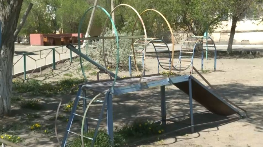 38 детских площадок установят во дворах Сатпаева