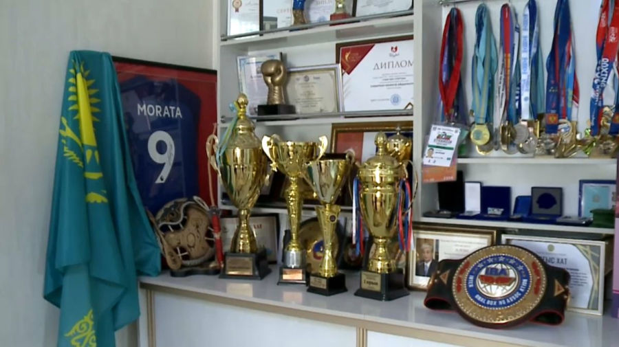 Әлемді мойындатқан ағайынды қос батыр ел мақтанышына айналды