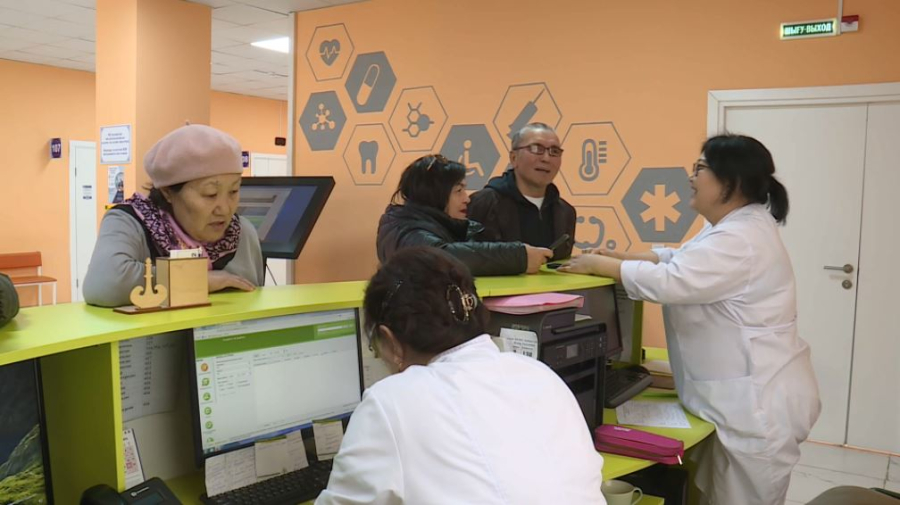 Почти четыре тысячи врачей не хватает в Казахстане