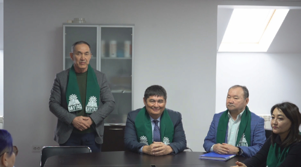 Активисты «Байтақ » встретились с работниками сервисной компании в Атырауской области