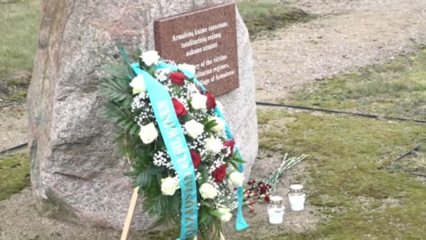 Венок к могиле казахстанского солдата возложили в Литве