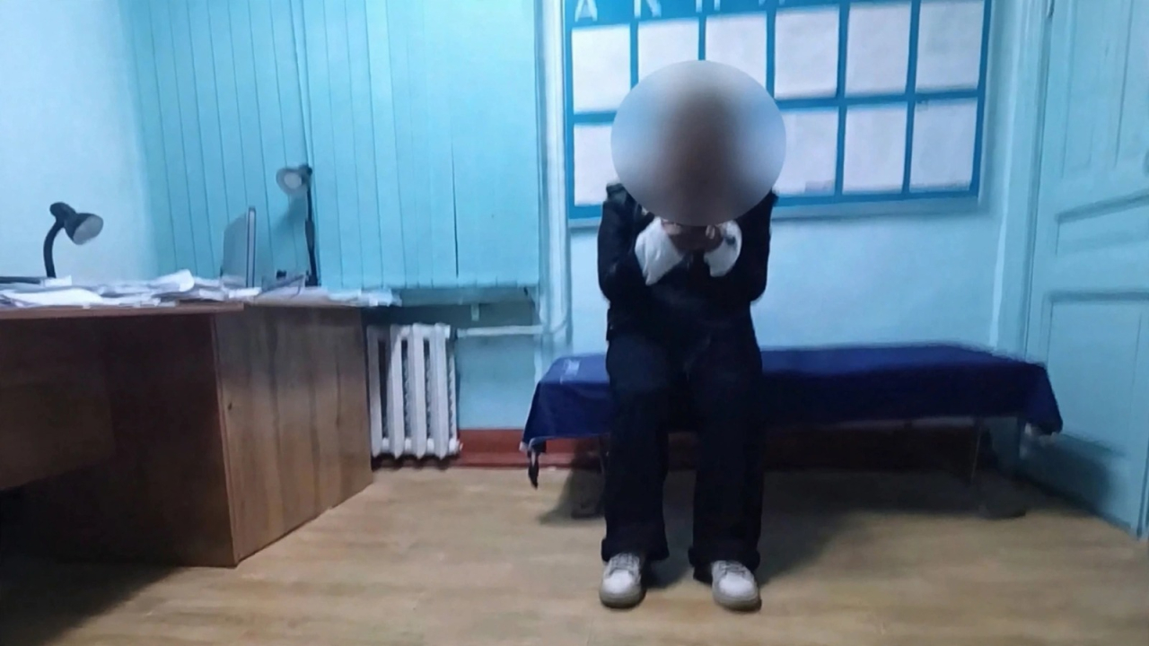 В Семее 24-летнюю автоледи лишили прав на 7 лет 