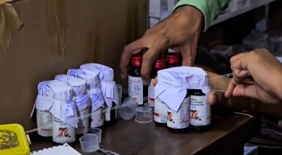 Үндістанда дәріден 19 бала көз жұмды