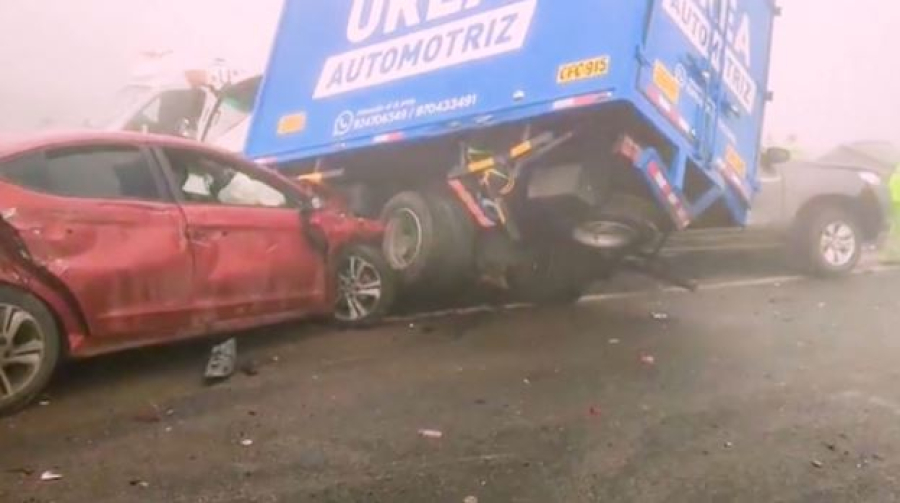 Массовое ДТП в Перу: пострадали 12 человек