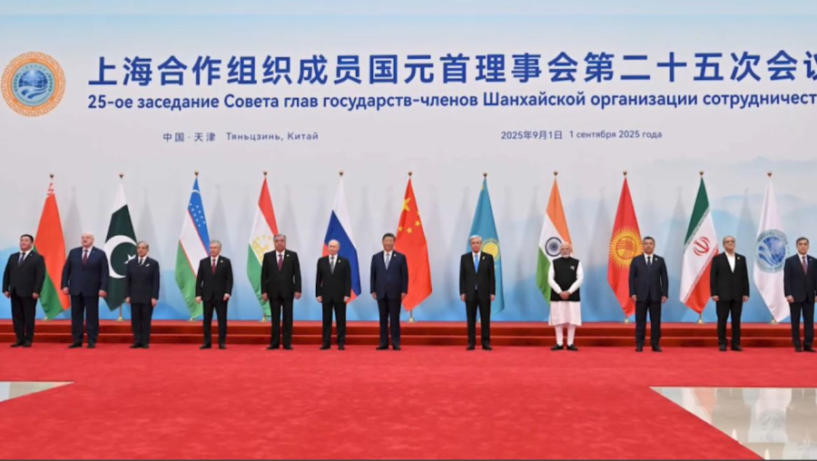 ШЫҰ-ға мүше мемлекеттер басшылары саммит алдында бірге суретке түсті