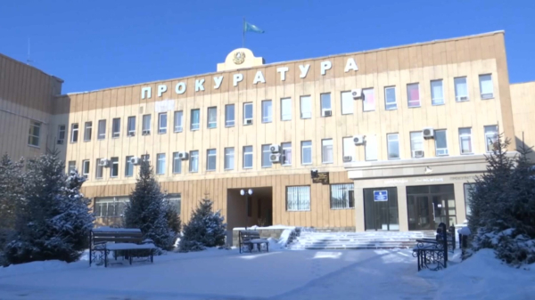 Полтысячи казахстанцев исключили из очереди на жильё