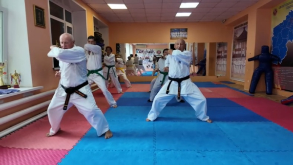 71-летний петропавловец стал обладателем черного пояса по карате