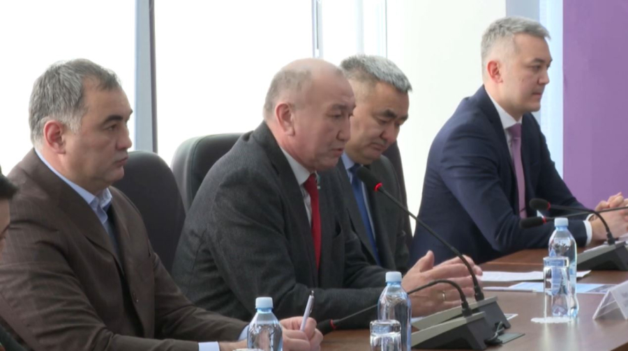 Сарапшылар елдің даму траекториясын талқылады