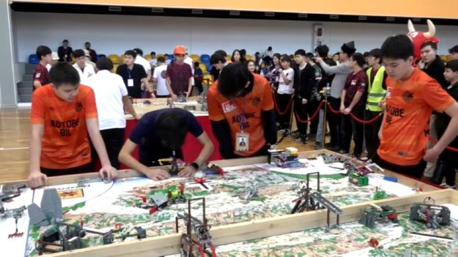 Чемпионат страны по робототехнике проходит в Актау