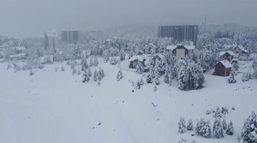 Балқан түбегінде мыңдаған тұрғын жарықсыз қалды