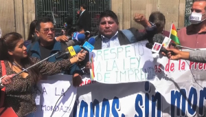 Боливияда журналистер мен мұғалімдер ереуілдетіп жатыр