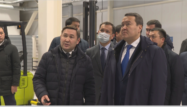 Премьер-министр поручил ускорить строительство терминала в аэропорту Шымкента