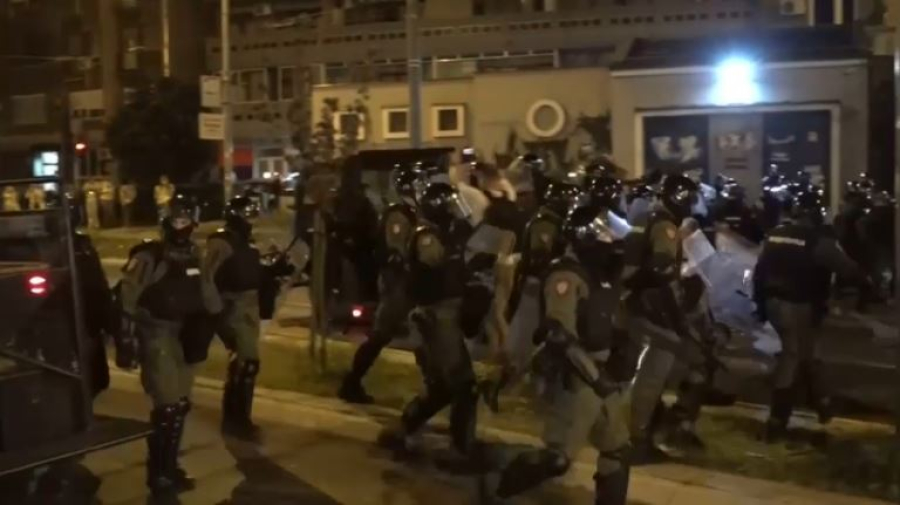 На протестах в Белграде задержали пять человек