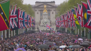 Гулянья по случаю коронации Чарльза III проходят в Великобритании