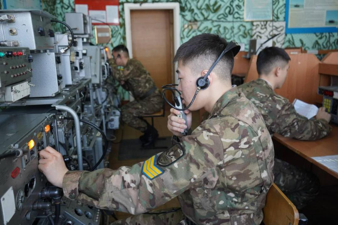 День военного связиста отмечают в Казахстане