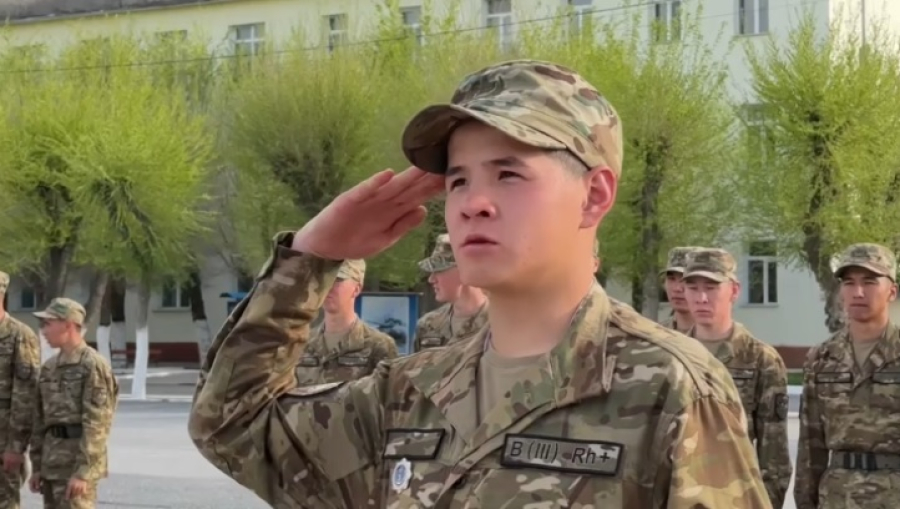 600 солдат получили военные специальности в Гвардейском гарнизоне