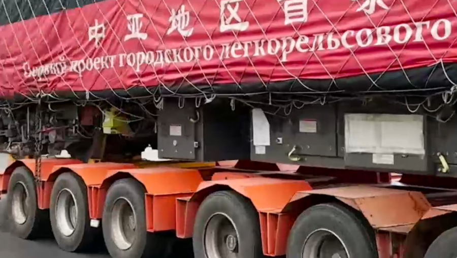 Астанаға LRT жеңіл рельсті көлігінің алғашқы вагондары жеткізілді   