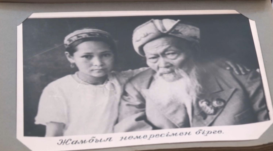 Тараздағы кітапханада Жамбыл Жабаевтың алғашқы жинағы сақталған