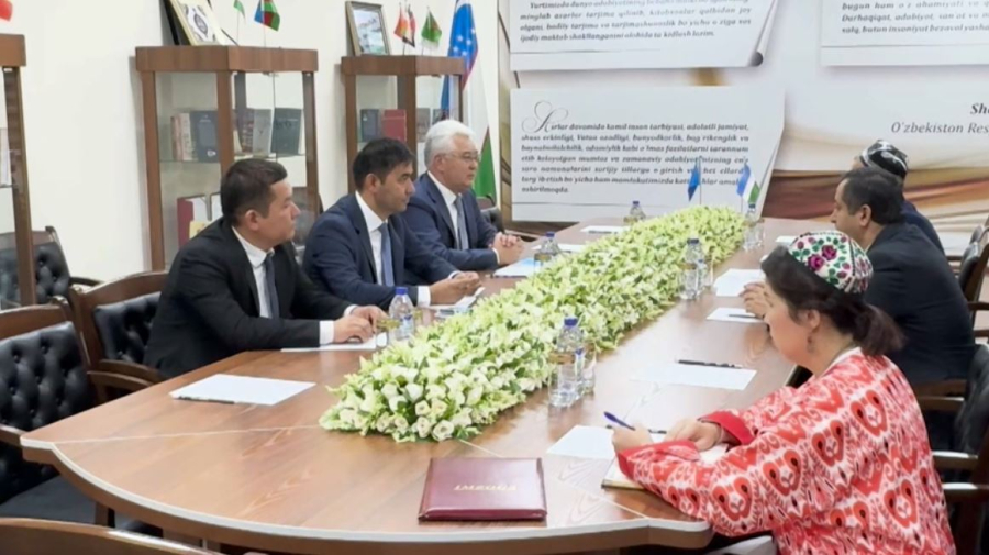 Произведения Абая будут изданы на узбекском языке