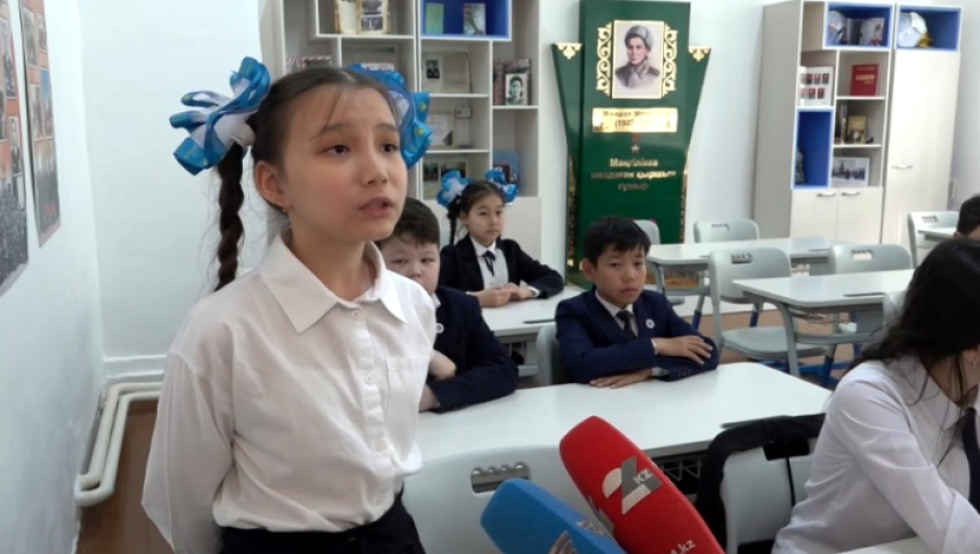 Биографию Маншук Маметовой изучают школьники в Уральске
