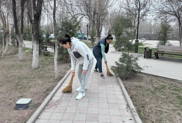 Парк здоровья очистили от мусора в Таразе