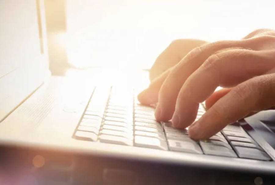 Мошенник продавал фейковые абонементы в элитный фитнес-зал столицы