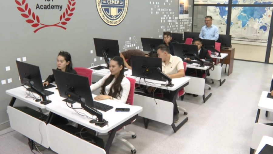 Двойной диплом могут получить студенты Семея