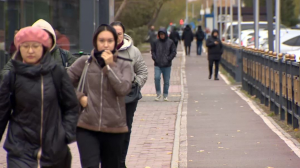 Казахстанцы задолжали своим детям 43 млрд тенге