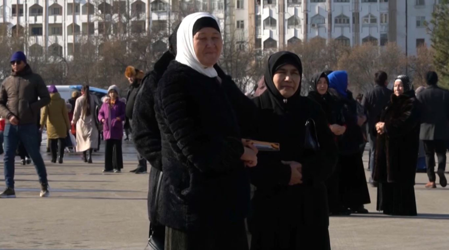 Өзбекстанда ажырасқан еркектер бұрынғы әйелдерін баспанамен қамтамасыз етуі мүмкін