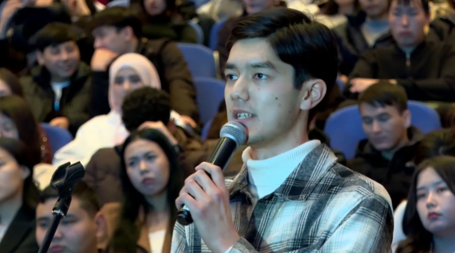 Заң мен тәртіп: Түркістан облысында студенттермен кездесу өтті