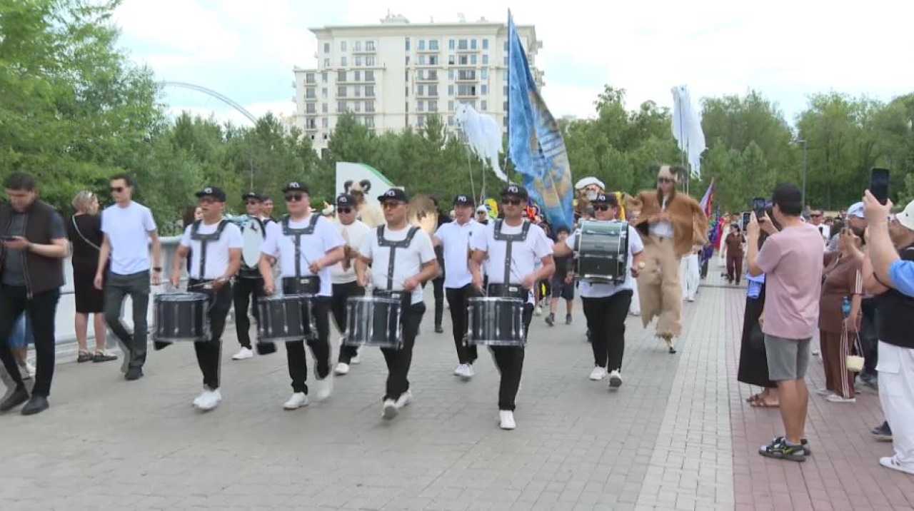 Городской фестиваль перформансов