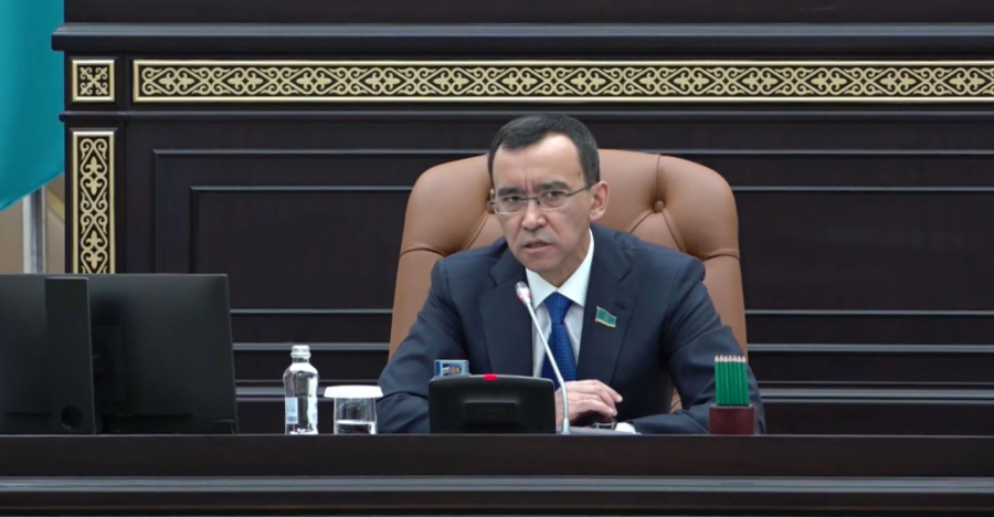 М.Әшімбаев: Парламентке жаңа Конституцияға қатысты маңызды міндеттер жүктелді