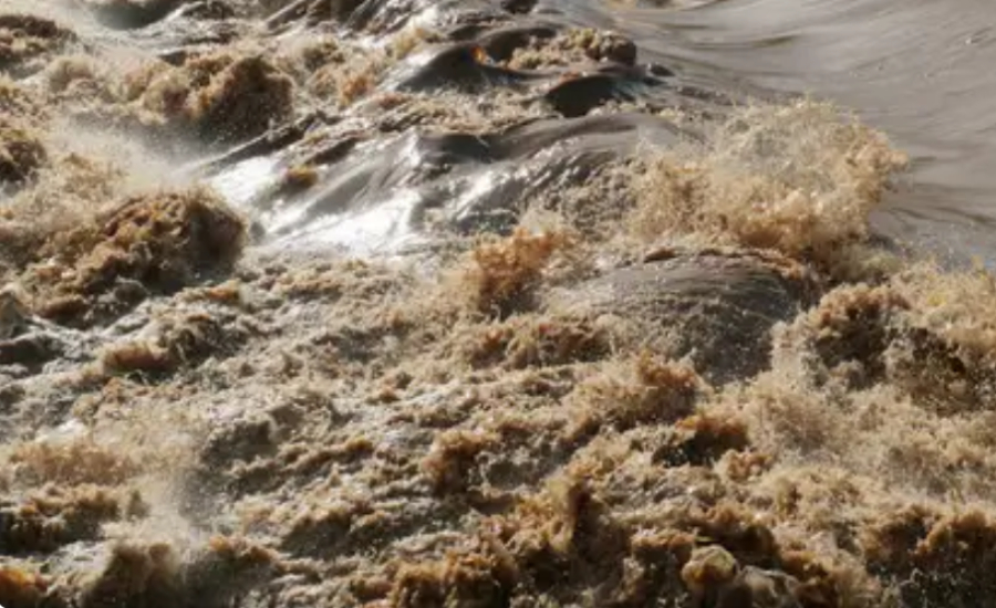 Шесть человек погибли в результате наводнения в Китае