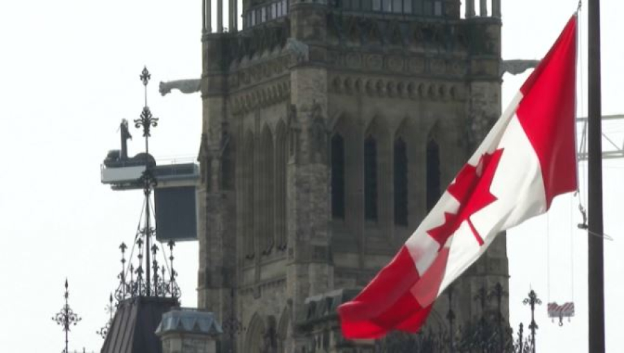 Трамп прекратил торговые переговоры с Канадой