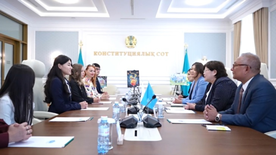 Конституция глазами детей: подведены итоги конкурса рисунков