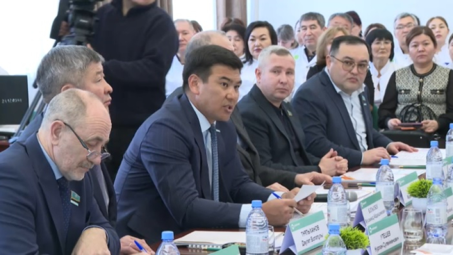 Депутаты посетили госпиталь для ветеранов