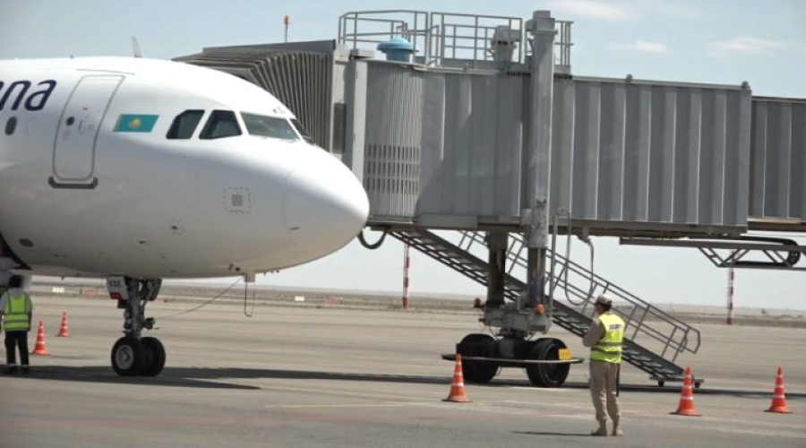 Иностранным туристам выдают QR-карты