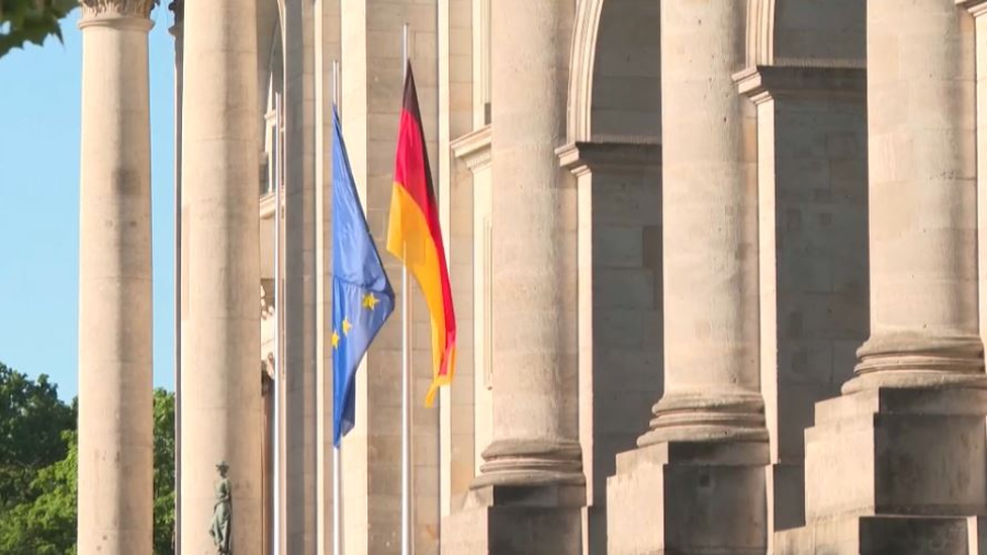 Бундестаг в первом туре не избрал Мерца канцлером Германии