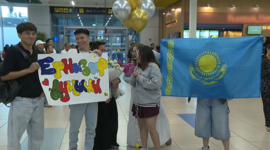 Қазақстандық жас орындаушылар жүлделі оралды