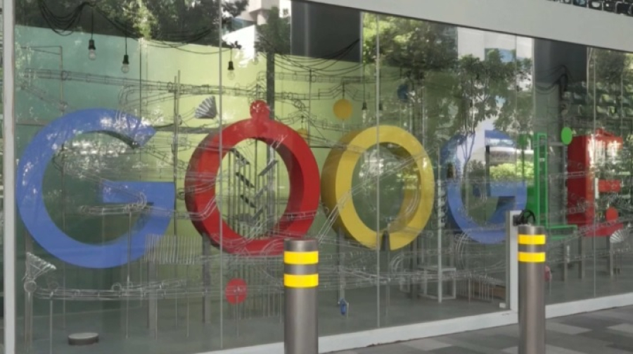 Apple заключила очередную сделку с Google