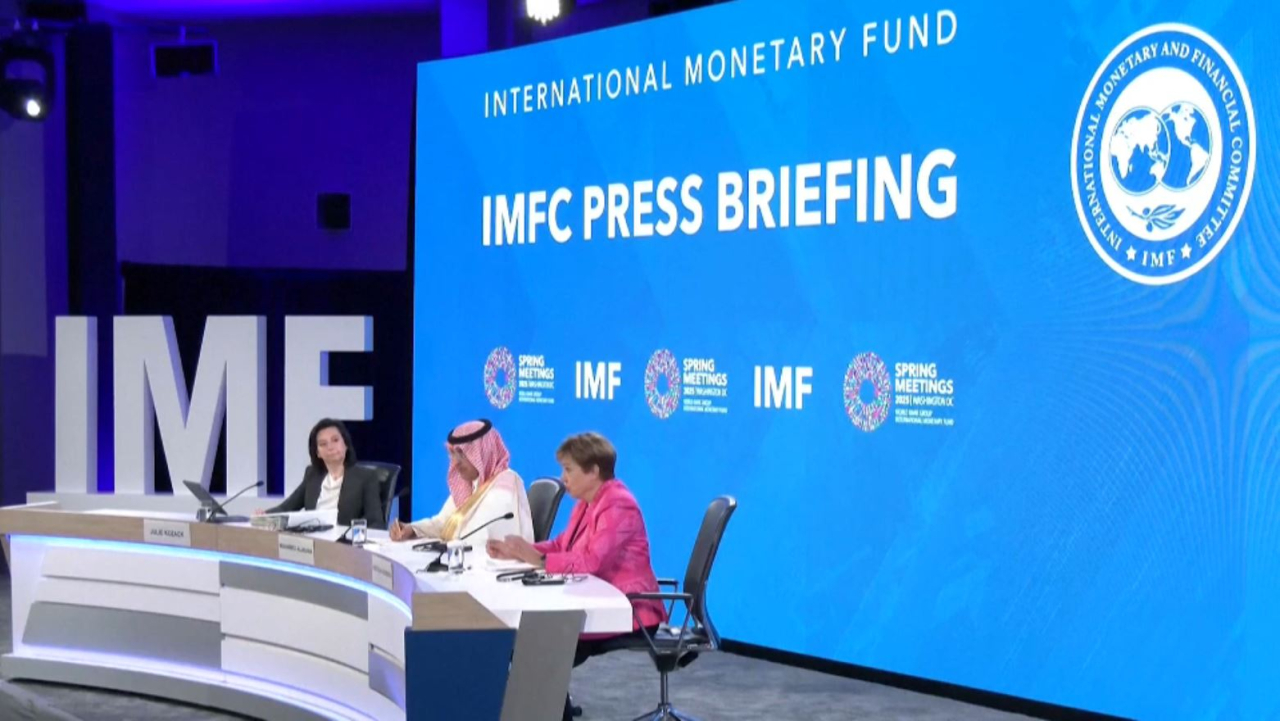 АҚШ экономикасының рецессияға ұшырау қаупі артты