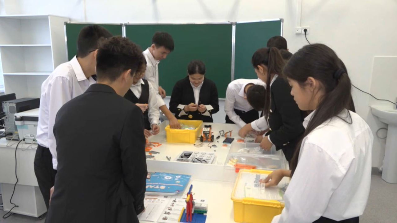 2027 жылға дейін үш ауысымды мектептер жойылады