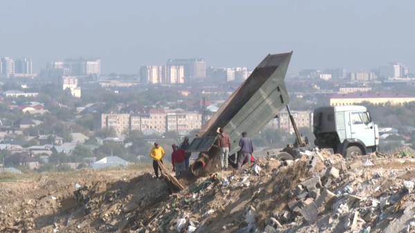 1700 человек оштрафовали за незаконный выброс мусора в Шымкенте