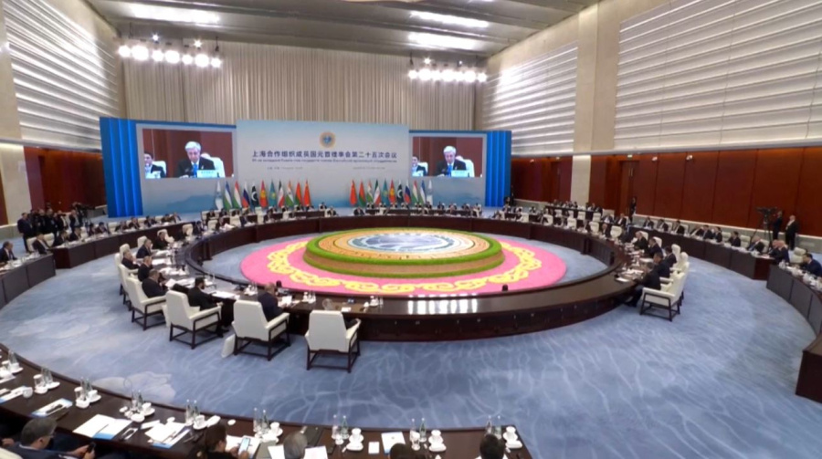 Глава государства принял участие в саммите «ШОС плюс»